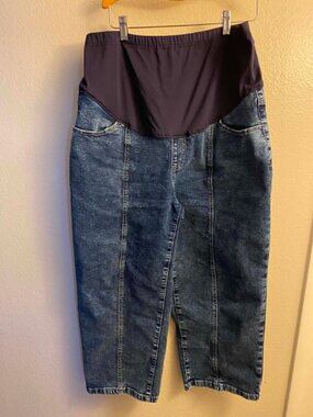 Plus Size 2XL Full Belly Panel Cropped Maternity Jeans Front Seam